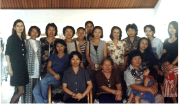 Picture of the Kitingan sisters and some of the sisters-in-law.